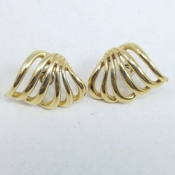 Vintage Monet Gold Tone Wavy Design Stud Earrings, Retro 90s Style, Estate - Picture 5 of 5